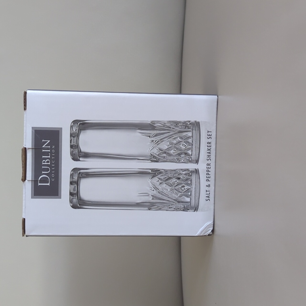 Crystal salt & pepper set